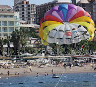 Mit Parasailing