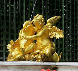Putto in der Parkanlage