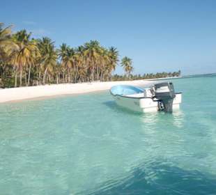 Strand von Saona (piscina natural)