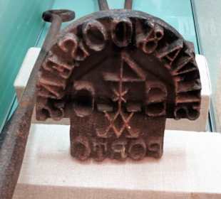 Altes Brandeisen für die Fässer