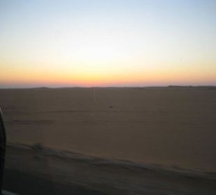 Die Sonne geht langsam auf