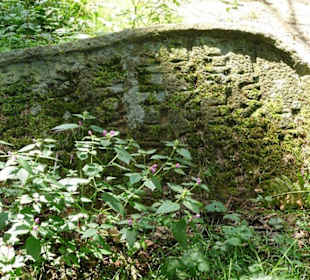 Stare, zabytkowe macewy