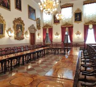 Im Ehrensaal des Merkantilmuseums