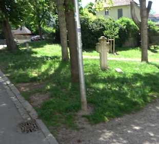 Skulptur Blütenkreuz