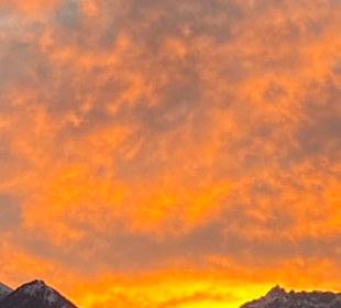 Balkonblick in den Sonnenuntergang