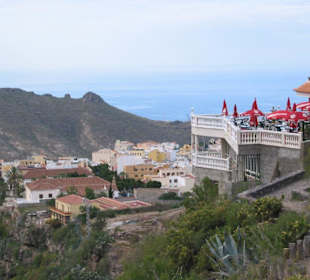 Restaurante " 0telo"  am Eingang der Höllenschlucht