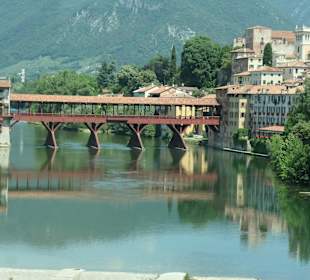 Blick zur Brenta (Fluss in Italien)