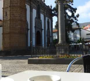 Pause auf dem Kirchenplatz beim El Encuentro