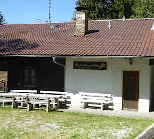 Die Bewirtschaftete Hütte über die Sommermonate