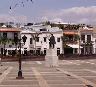 Nord-West-Seite vom Plaza Colon