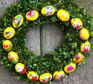 Osterbrunnen Großgeschaidt Osterkranz