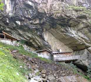 Eingang zur Entrische Kirche