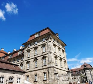 Seitliches Haupthaus