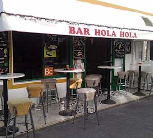 Gemütliche Bar im Hafen