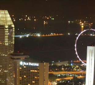 Wahnsinns-Ausblick über die Stadt Singapur