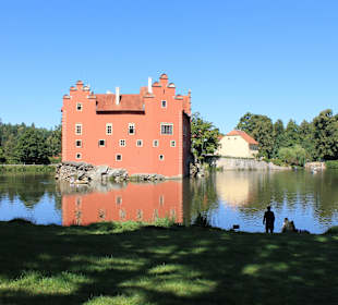 Zámek Červená Lhota