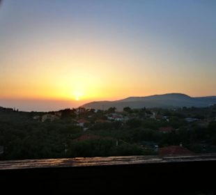 Zakynthos o zachodzie słońca