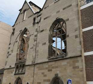 Die Ruine der Kirche St. Alban