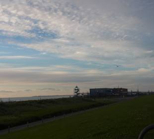 Blick zum Haus des Gastes