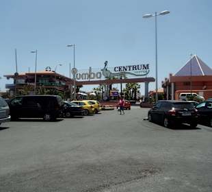 Yumbo Einkaufzentrum 15 Minuten vom Hotel Maritim Playa