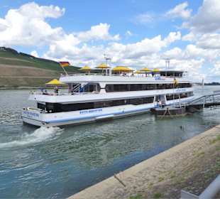 Ein Schiff der "Bingen Rüdesheimer"