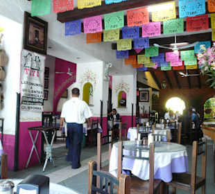 Кафе рядом с отелем Hotel Ferri