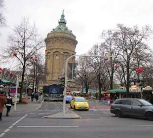 Weihnachtsmarkt am Wasserturm