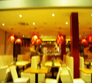 Tolle Sitzmöglichkeiten alles in Weiß