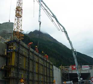 Immer neue Baumaßnahmen an der Strecke