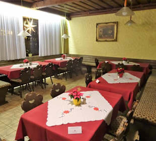 Blick in die Gasträume des Gasthofes Leicht