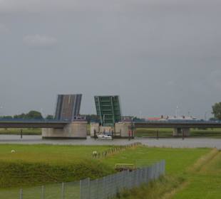 Die geöffnete Eiderbrücke!
