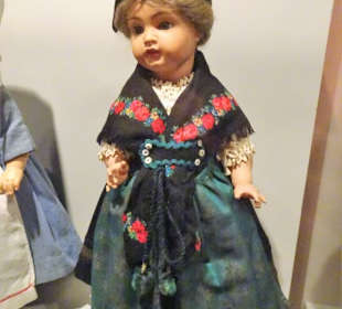 Trachtenpuppen im Stadtmuseum