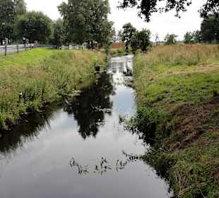 Oste-Hamme-Kanal am Hafen