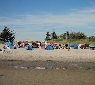 Hauptstrand beim Restaurant