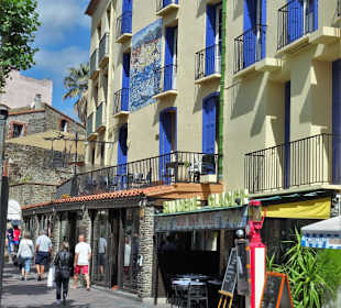 Frühling in der Altstadt von Collioure