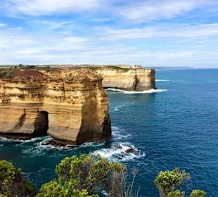 12 Apostles