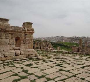 Ehemaliger Tempel am Wegesrand