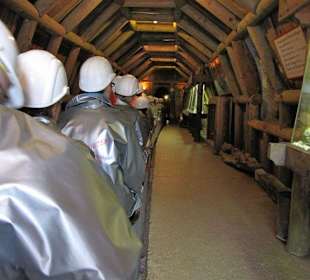 Einfahrt in den Tunnel