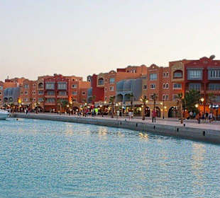 Набережная Марина