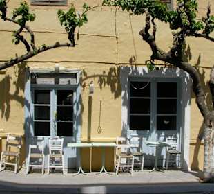 kleines Restaurant am Hafen
