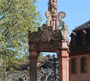 Der historische Marktbrunnen von Mainz