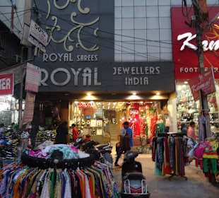 Auf dem Markt unterwegs