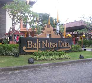 Blick auf das Theater