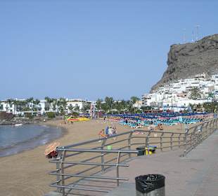 Strand Puerto de Mogan. Sauber und gepflegt
