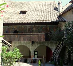 Innenhof mit "Sommerhaus"