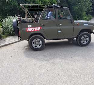  Jeep Safari Goldstrand 