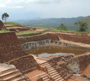 Adt auf dem Sigiriya Felsen