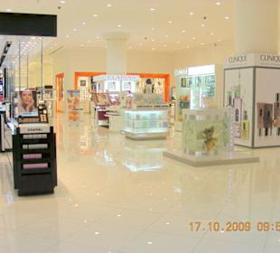 Parfümladen völlig leer