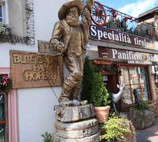 Andreas Hofer Statue am Antoniusplatz