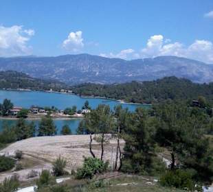 Wunderschöner Ausblick vom Restaurant zum Stausee.
